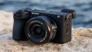 Sony Şimdiye Kadarki En Gelişmiş APS-C Kamerası A6700ü ve Çok Yönlü Kompakt Shotgun Mikrofon ECM-M1yi Kullanıcılarla Buluşturuyor.