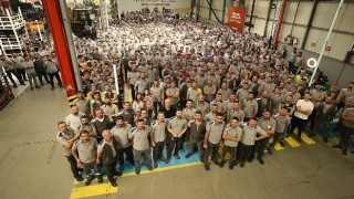 TürkTraktör den 1000. Yerli Kazıcı Yükleyici Üretimi