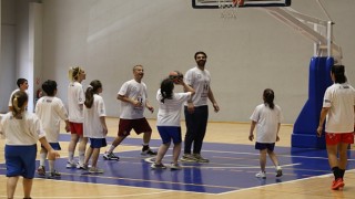 ”Umuda Basket Veteran Basketbol Turnuvası” ile 272 TEGVli çocuğun eğitimine destek sağlandı