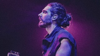 Yapı Kredi bomontiada World Akustik sahnesi Can Koçu ağırlıyor