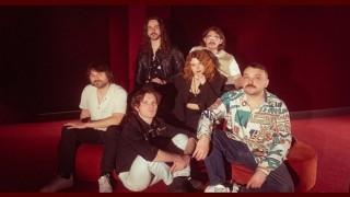 Dünyaya Türkçe Şarkıları Sevdiren Altın Gün İlk Kez Zorlu PSMde!