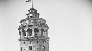 İstanbul Araştırmaları Enstitüsünden 7/24 ziyarete açık sergi “Meşgul Şehir”