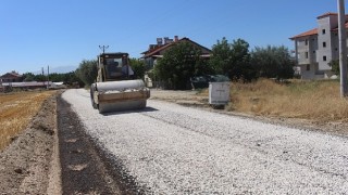 Kanalizasyon tamam sıra asfaltta