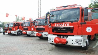 Kocaeli Büyükşehir itfaiye filosunu güçlendiriyor