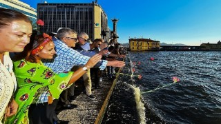 Nazi katliamında hayatını kaybeden Romanlar İzmirde anıldı