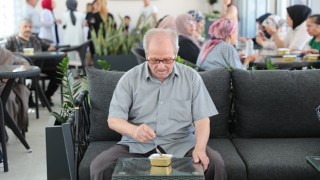 Yaşlı Yaşam Merkezinde Aşure İkramı