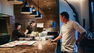 Akira Back İstanbulda Misafirleri ile Buluştu!