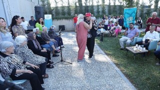 Alzheimer Hastalarının Neşe Dolu Günü