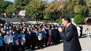 Başkan Dündardan her gün farklı okul ziyareti