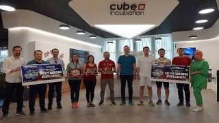 Teknopark İstanbulun kuluçka merkezi Cube Incubationun girişimcilerine TEKNOFEST Ankarada ödül