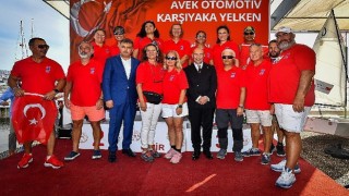 100. Yıl Optimist Yarışlarının şampiyonlarına ödüllerini Başkan Soyer verdi