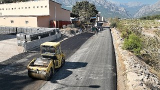 Kemerde alt yapı sonrası asfalt çalışması başladı