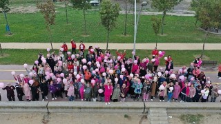 “Meme Kanseri Farkındalık Ayı” kapsamında Kocaelili kadınlar sabah yürüyüşü