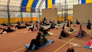 Seferihisarlı Kadınlara “Klinik Pilates” Desteği