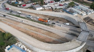 Solaklar kavşağı mimarisiyle dikkat çekiyor