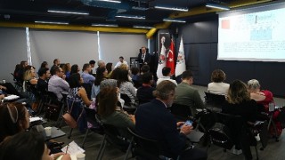 Türk Göz Hekimlerinden Yabancı Doktorlara Eğitim