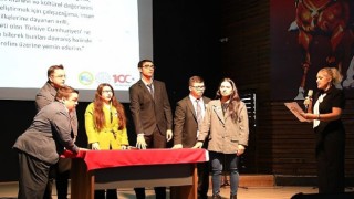 Edremitte Öğretmenler Günü kutlandı