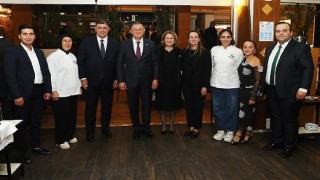 Karşıyakadan Hataya yardım köprüsü