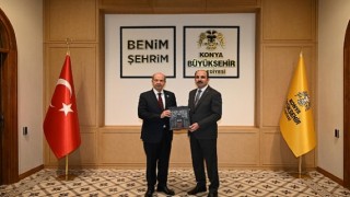 KKTC Cumhurbaşkanı Tatar, Başkan Altayı Ziyaret Etti