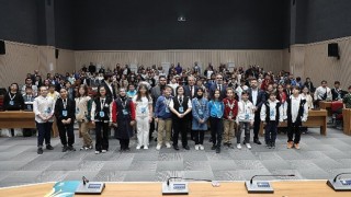 Konya Büyükşehir Çocuk Meclisinin Yeni Başkanı 6. Sınıf Öğrencisi Talut Kerem Cengiz Oldu