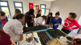 Meslek fabrikası eğitimlerinde sertifika heyecanı