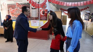 Nevşehir Belediyesinden öğretmenler için okullara 5 bin 300 fidan