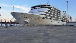 Terminals Antalya Limanı, Seven Seas Navigator ve Le Jaques Cartier lüks yolcu gemilerini ağırladı