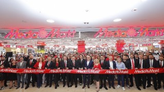 Türkiyenin ilk Tech Arena konsept mağazası Marmara Park AVMde açıldı