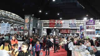 Antalya Kitap Fuarı;na müzikal söyleşi renk kattı