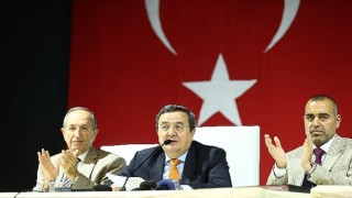 Başkan Batur İzmir Büyükşehire Aday Adaylığını örgütüyle paylaştı