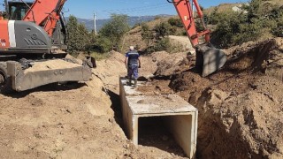 Kiraz ;da derelerden 4 bin 320 ton atık çıkarıldı