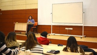 Taner, “Yapay zekâ sadece gazeteciliği değil, birçok mesleği değiştirdi”