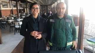 Konak belediyesi çalışanından örnek davranış