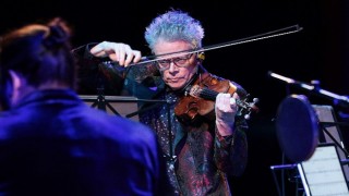 Kronos Quartetten İş Sanatta Dünya Prömiyeri