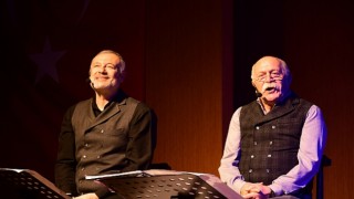 Uğur Mumcu, “Unutma Bizi” oyunuyla Karabağlar;da anıldı