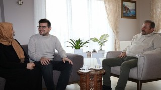 Abdülaziz artık anılar biriktiriyor