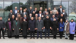 AK Parti Derince Belediye Başkan Adayı İbrahim Şirin, meclis üyesi aday adayları ile bir araya gelerek istişarede bulundu