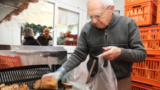 Antalyalılar ekmeği ucuza yiyor