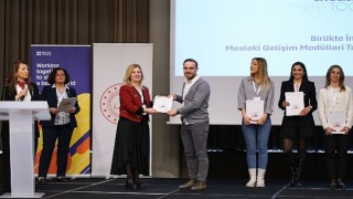 Birlikte İngilizce projesinin Sürekli Mesleki Gelişim Seti tüm İngilizce öğretmenlerinin erişimine açılıyor