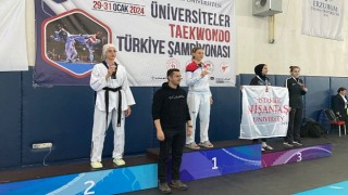 DEÜlü Tekvandocu Türkiye şampiyonasından Gümüş madalya ile döndü