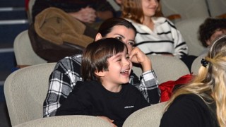 Yenişehir Belediyesi yarıyıl tatilinde 7 bin çocuğu tiyatroyla buluşturdu