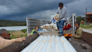 Başkan Böcek zor günde üreticinin yanında