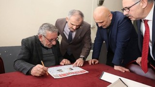 Çiftçi, esnaflara Hayırlı Ramazanlar&#39; diledi