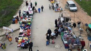 Cumhuriyet Mahallesi Semt Pazarı Kurulmaya Başladı