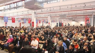 Geçtiğimiz günlerde Aydın Büyükşehir Belediye Başkanı Özlem Çerçioğlu tarafından açılışı yapılan Fuar Aydın;da hem Edebiyat Günleri hem de Ramazan Etkinlikleri devam ediyor