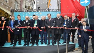 Hereke Şener Söğütü bağrına bastı