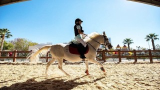 Karşıyakada 26 bin çocuk binicilik sporuyla tanıştı
