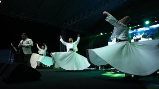 Mobil Aşevi iftarda da vatandaşların yanında