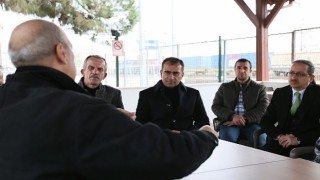 Şirinden Millet Kıraathanesinde samimi sohbet