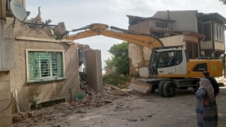 Başkan Aydın&#39;dan metruk bina talimatı